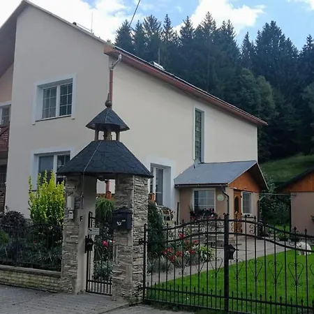 Petronela Apartment Makov